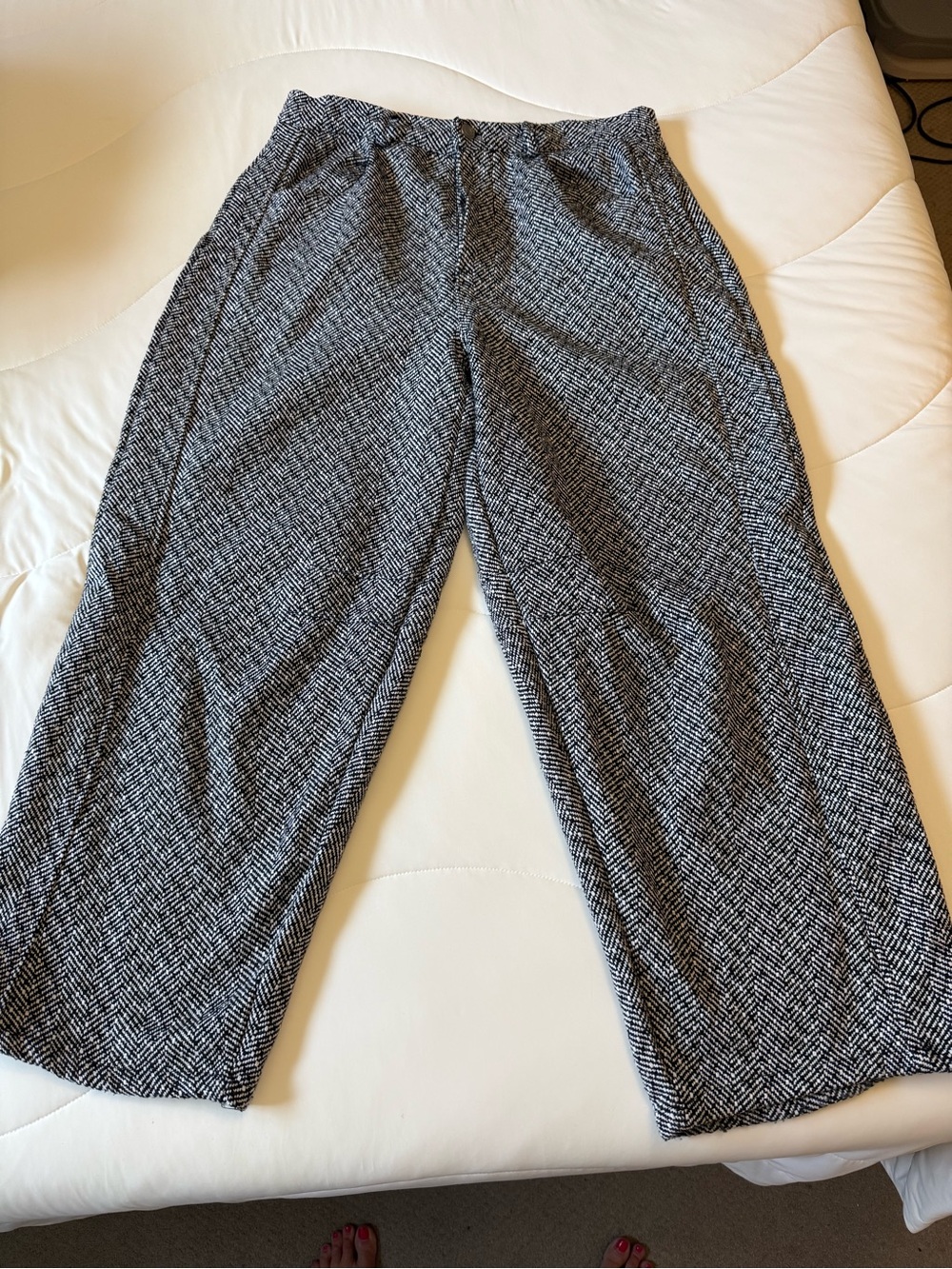 HYFVE Barrel Trousers